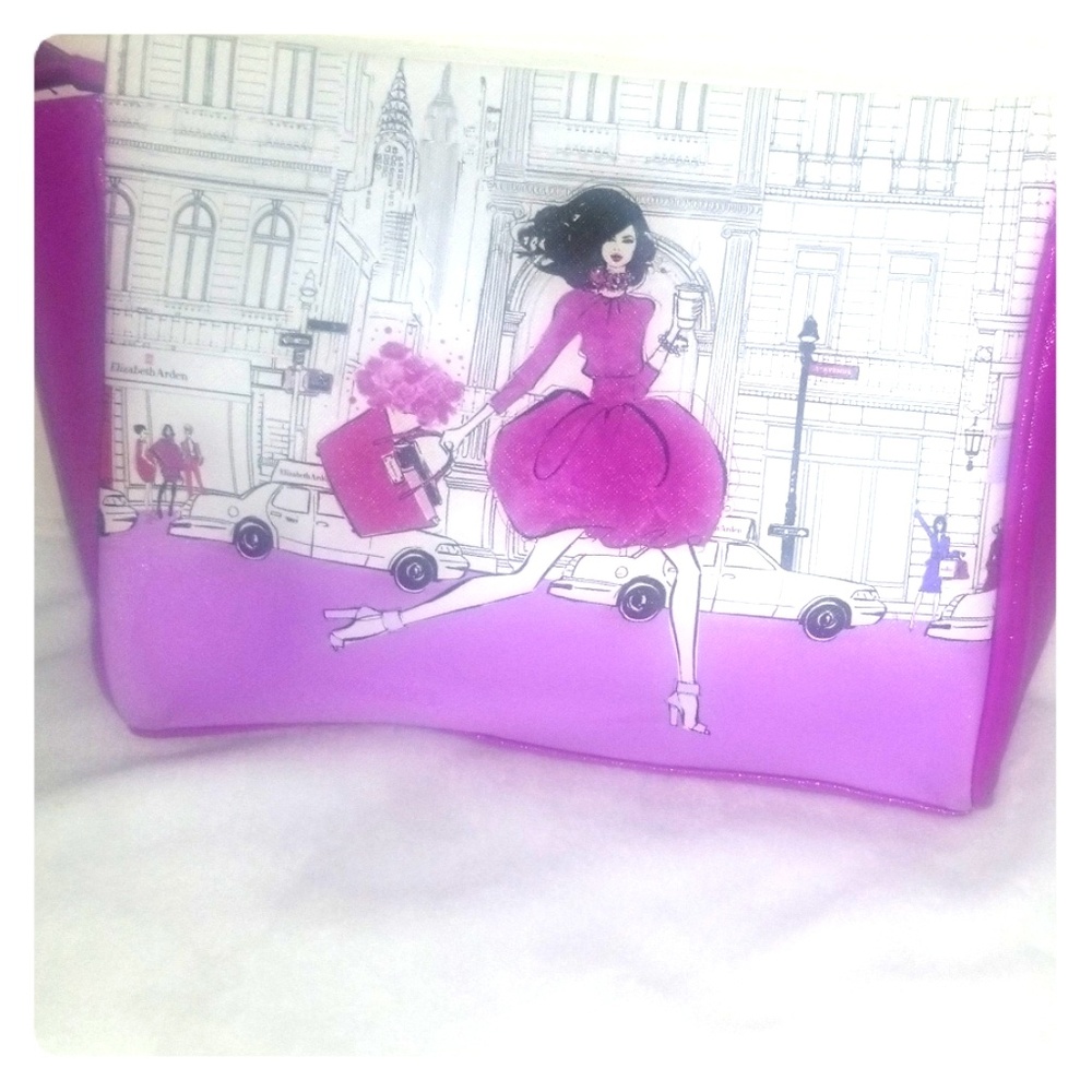 Final Price!Elizabeth Arden, makeup bag.